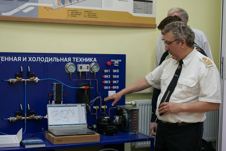 В ГУМРФ имени адмирала Макарова открыта лаборатория судовых холодильных установок и криогенных систем В ГУМРФ имени адмирала Макарова открыта лаборатория судовых холодильных установок и криогенных систем